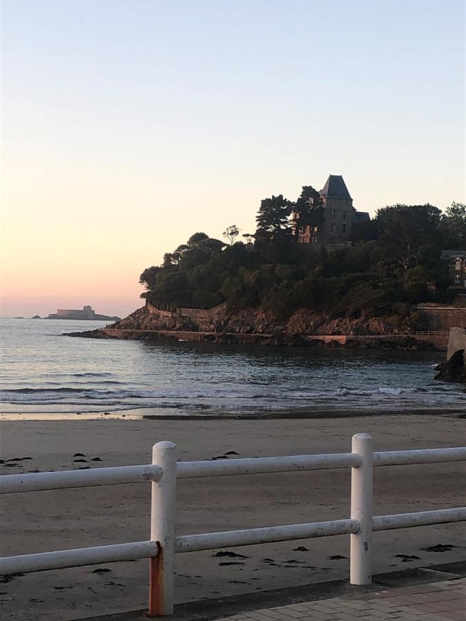 Dinard: A 100 M De La De L'ecluse